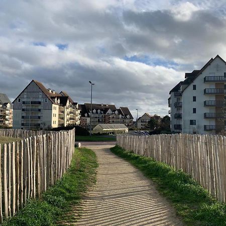 2 Pieces Acces Mer Et Thalasso Cabourg Exterior photo